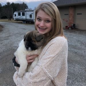 Meet your Posher, Abby